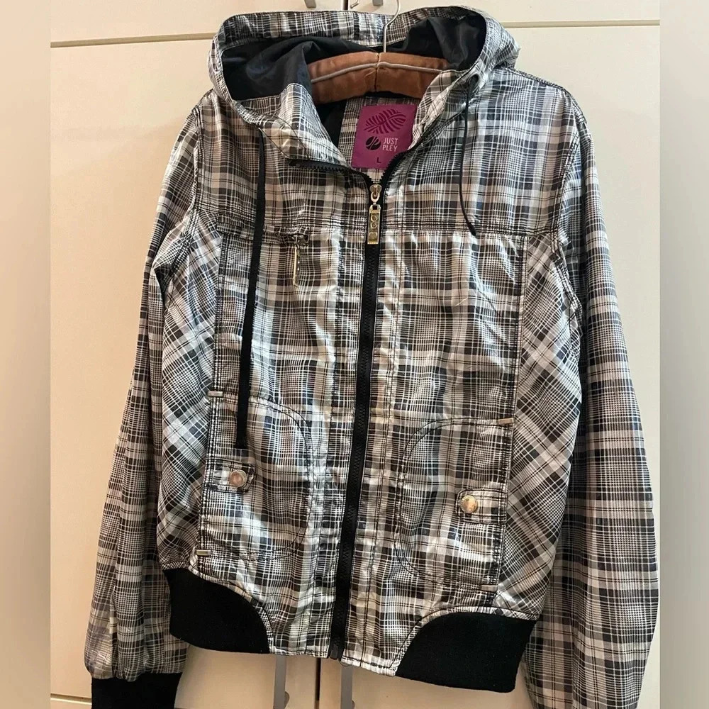 Windbreaker,waterproof lightweight woman’s jacket Just Play size L  for M plaid